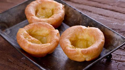  ¡El Pudding de Yorkshire: Una explosión de texturas y sabores que te transportarán a la campiña inglesa!