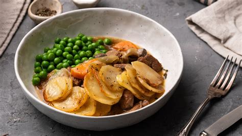  Lancashire Hotpot, ¡una explosión de sabor terroso y reconfortante en cada bocado!